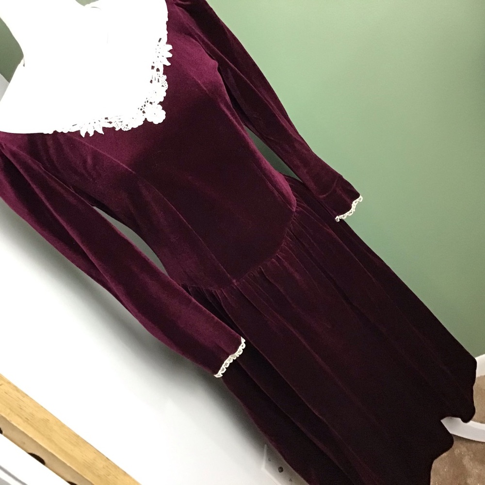 Vintage | Velvet Prairie Victorian Burgundy Dress